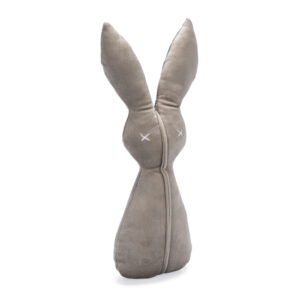 Designed by Lotte Velvet Spielzeug Hase Alina Grau 27